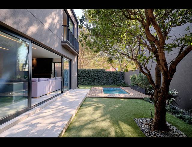 3 BEDROOM TOWNHOUSE FOR SALE IN HYDE PARK